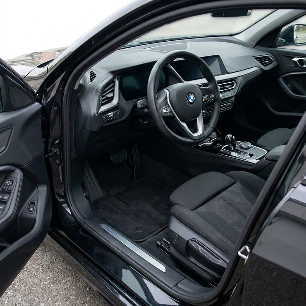 Tappetini in moquette Astro montati su BMW Serie 1 3/5 porte (2019-)