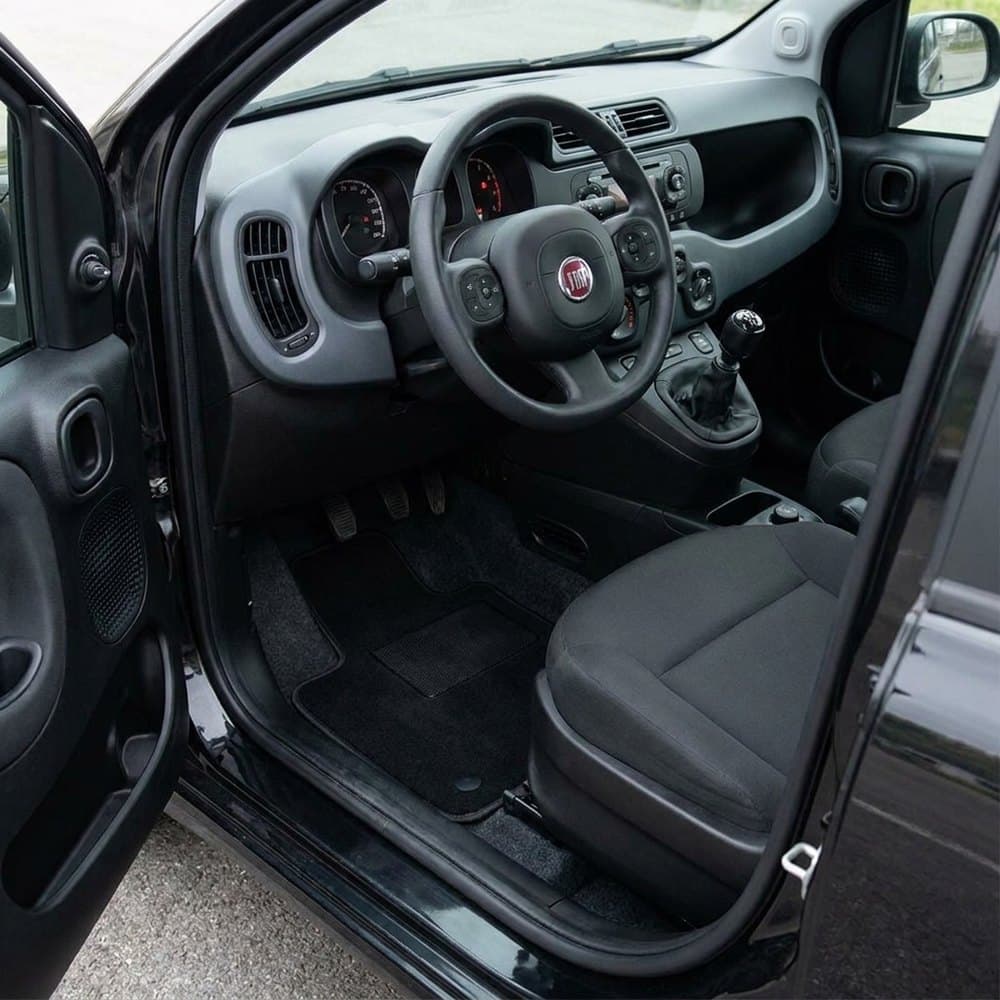 Tappetini in moquette Astro montati su Fiat Panda (2015-)