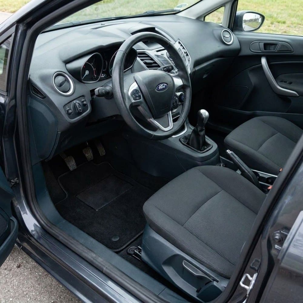 Tappetini in moquette Astro montati su Ford Fiesta 3/5 porte (2008-2012)