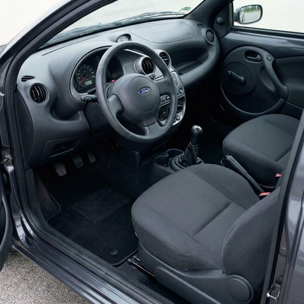 Tappetini in moquette Astro montati su Ford Ka (2004-2008)