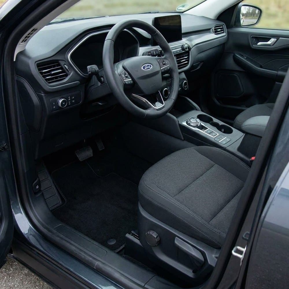 Tappetini in moquette Astro montati su Ford Kuga (2020-)