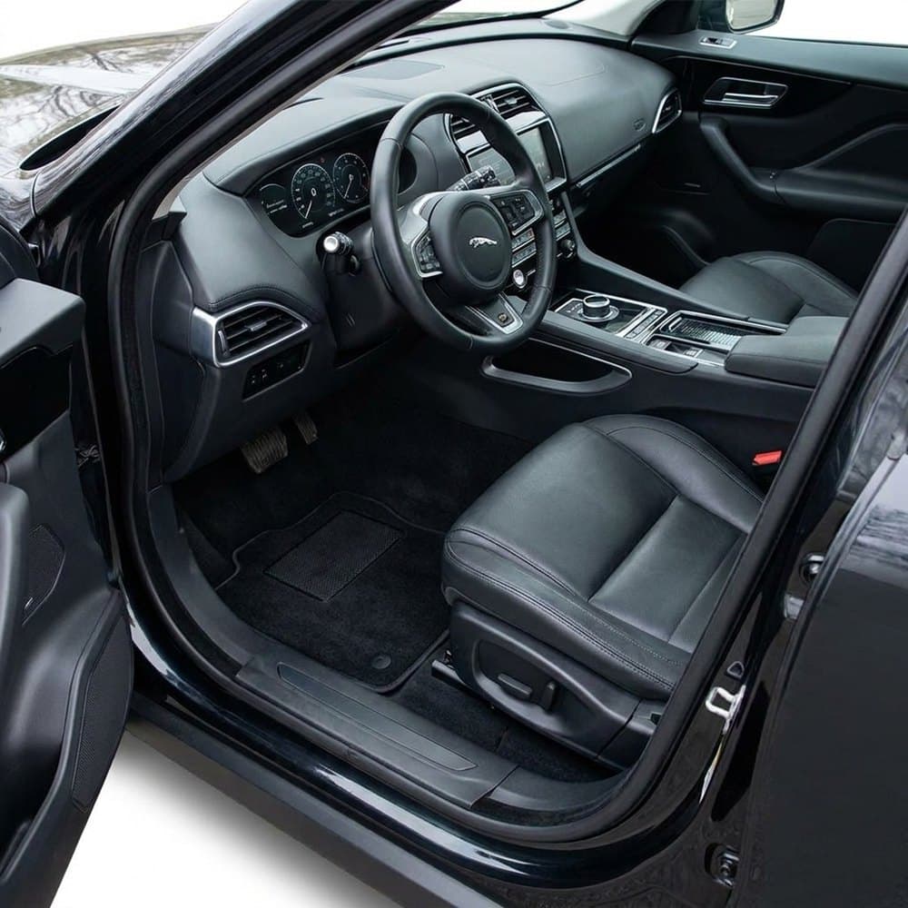 Tappetini in moquette Astro montati su Jaguar F-Pace (2016-)