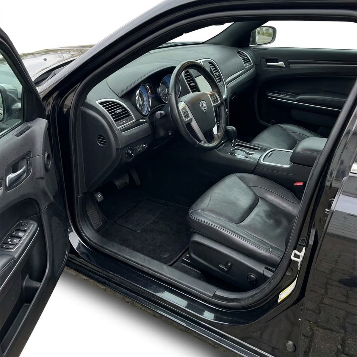 Tappetini in moquette Astro montati su Lancia Thema (2011-2015)