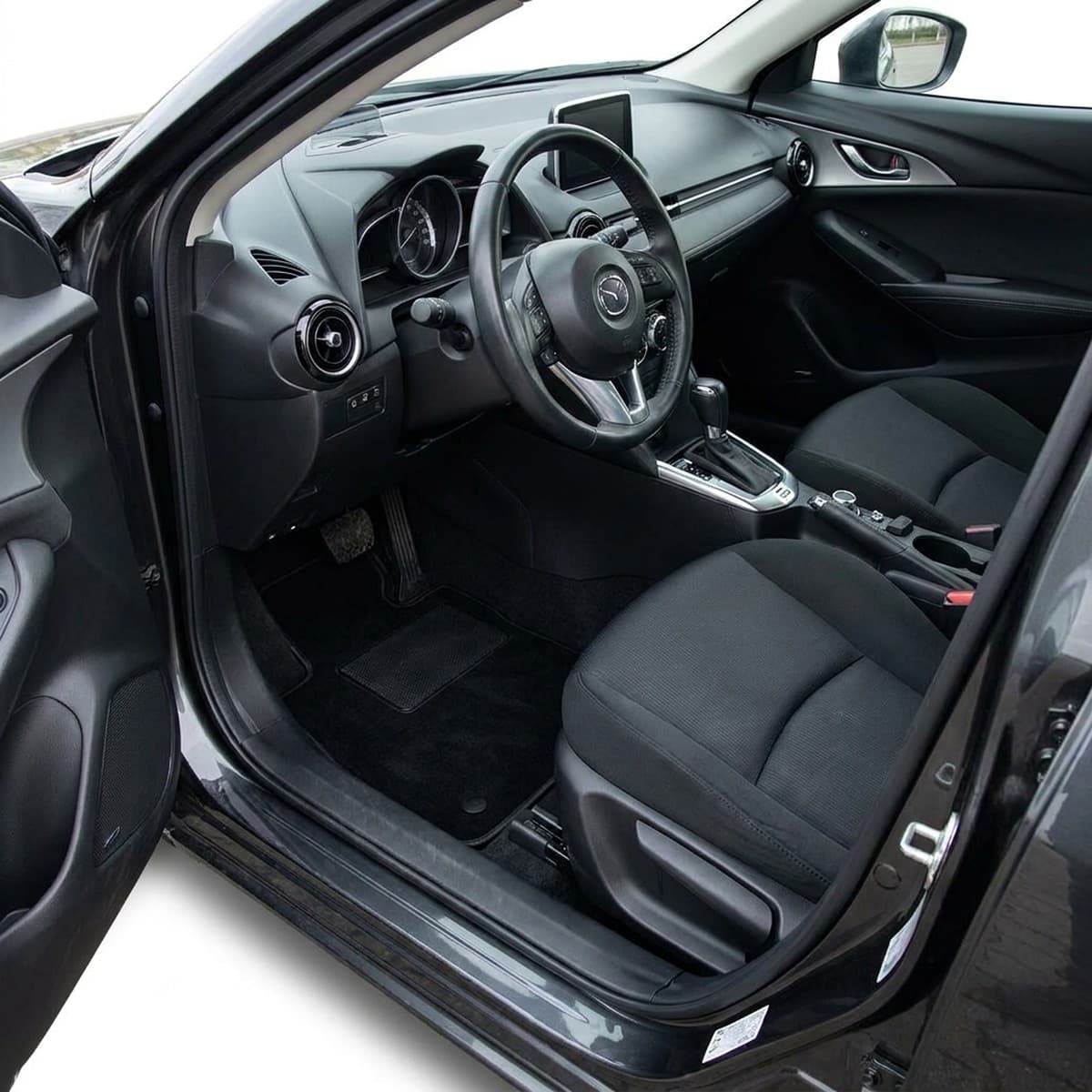 Tappetini in moquette Astro montati su Mazda CX-3 (2015-)