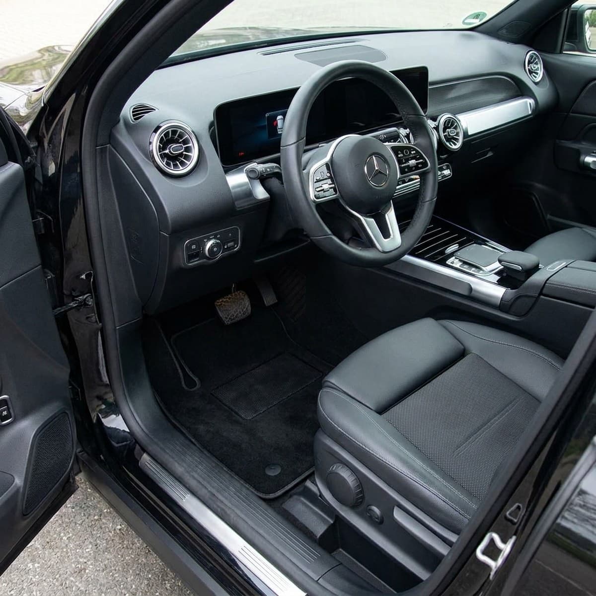 Tappetini in moquette Astro montati su Mercedes-Benz GLB (2019-)