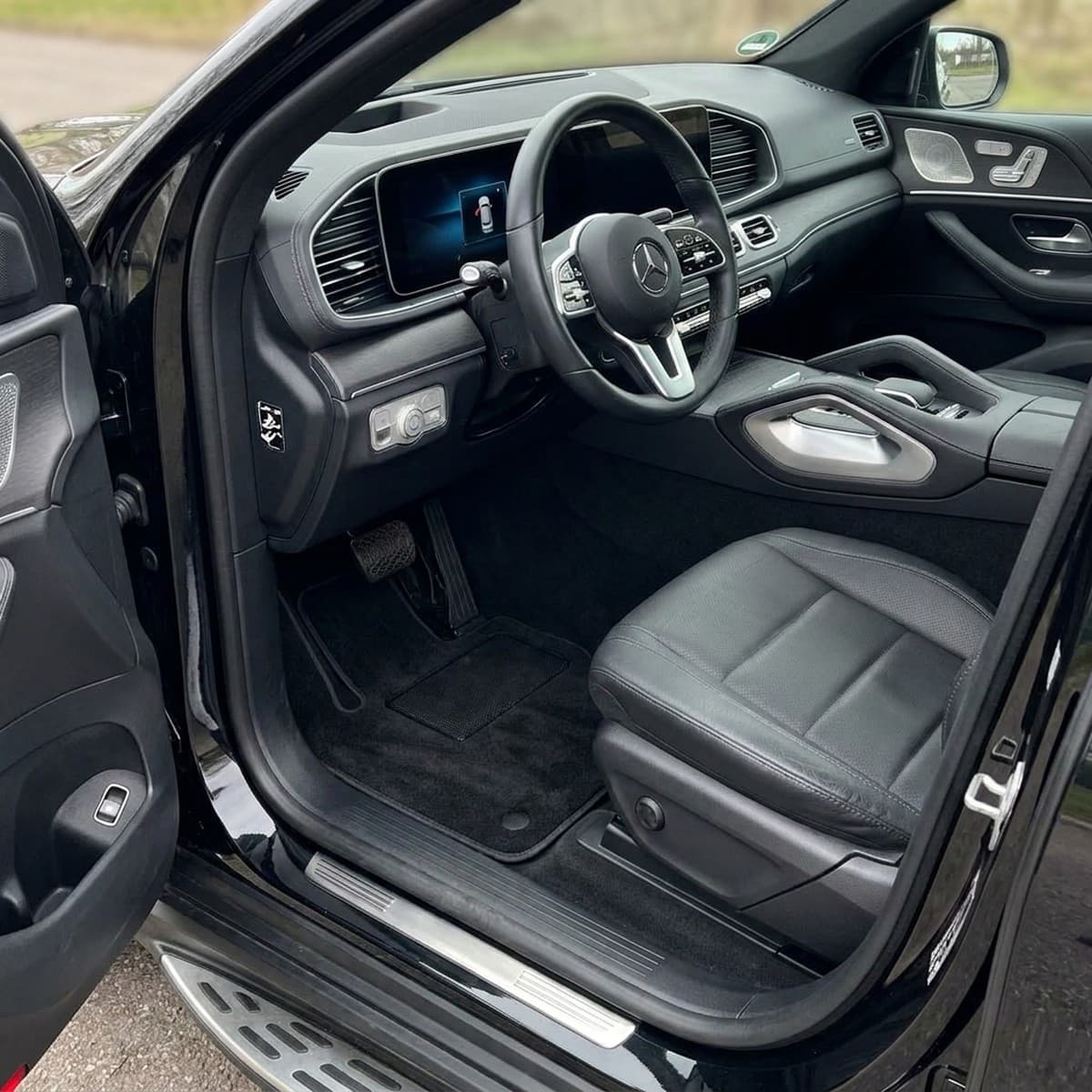 Tappetini in moquette Astro montati su Mercedes-Benz GLE Coupé (2020-)