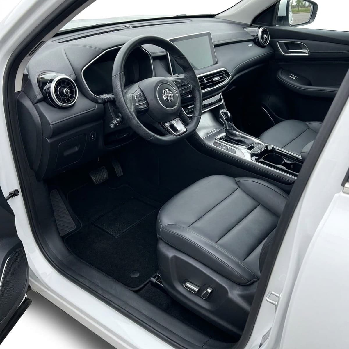 Tappetini in moquette Astro montati su MG EHS (2021-)