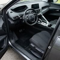 Tappetini in moquette Astro montati su Peugeot 3008 (2017-2021)