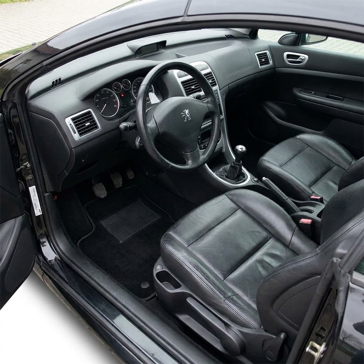 Tappetini in moquette Astro montati su Peugeot 307 CC (2004-)