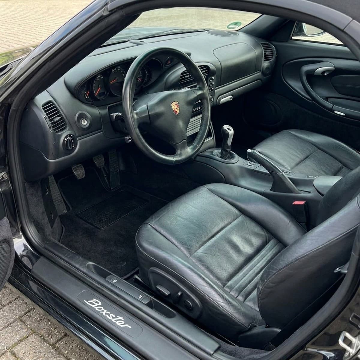 Tappetini in moquette Astro montati su Porsche Boxster (1996-2004)