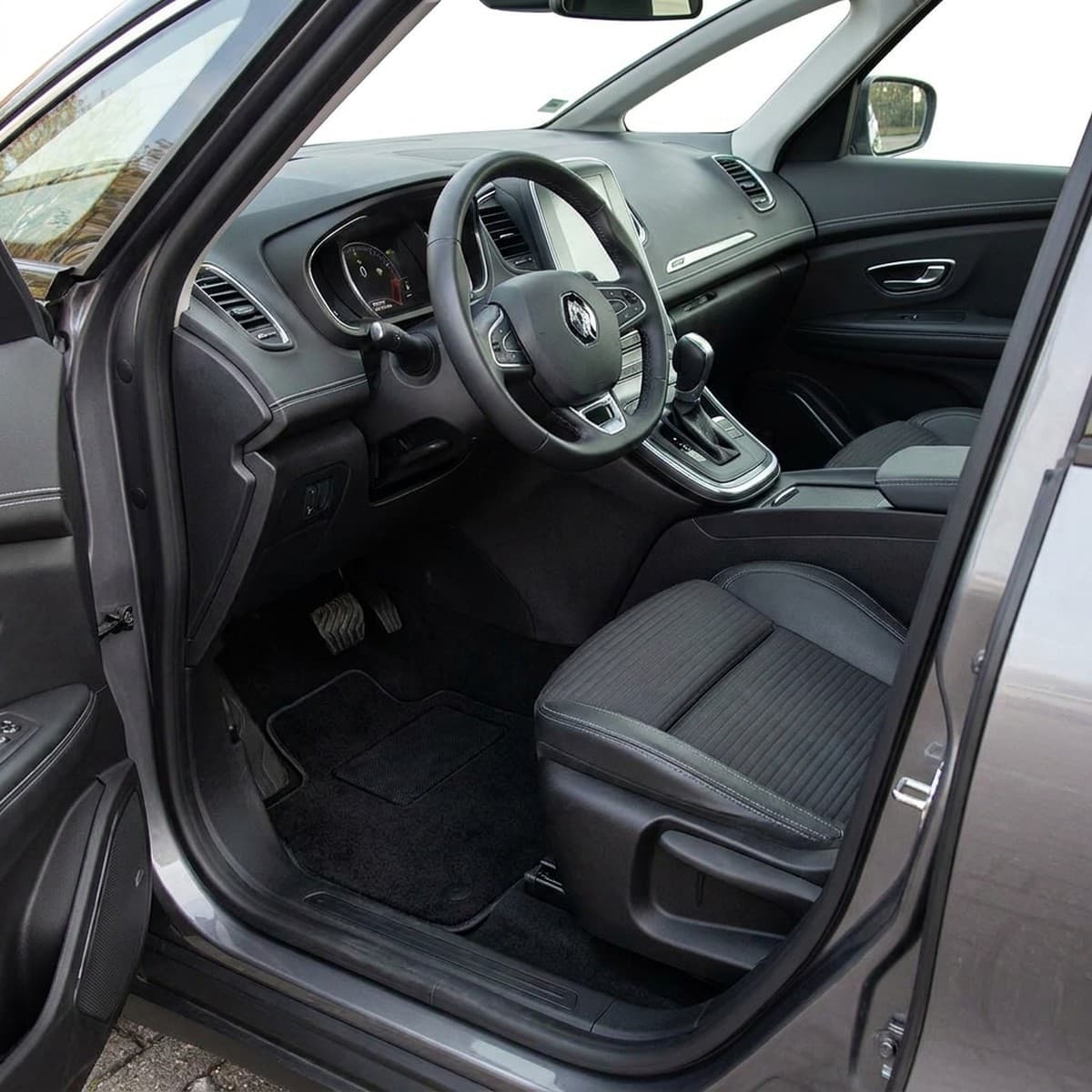 Tappetini in moquette Astro montati su Renault Scenic IV 5 posti (2017-)