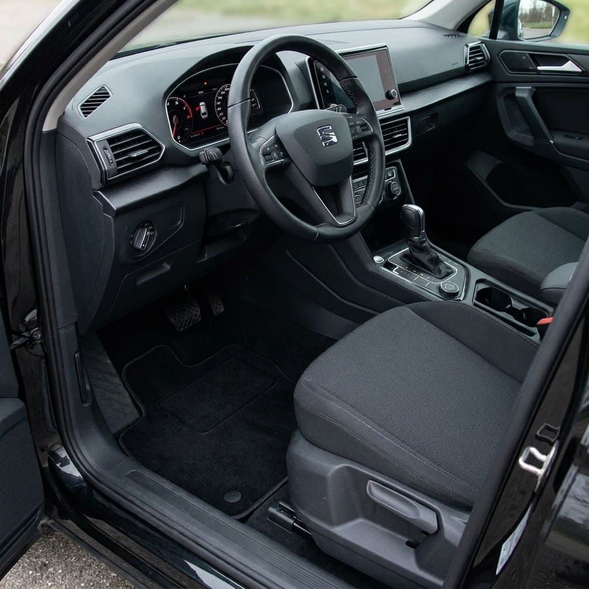 Tappetini in moquette Astro montati su Seat Tarraco (2019-)