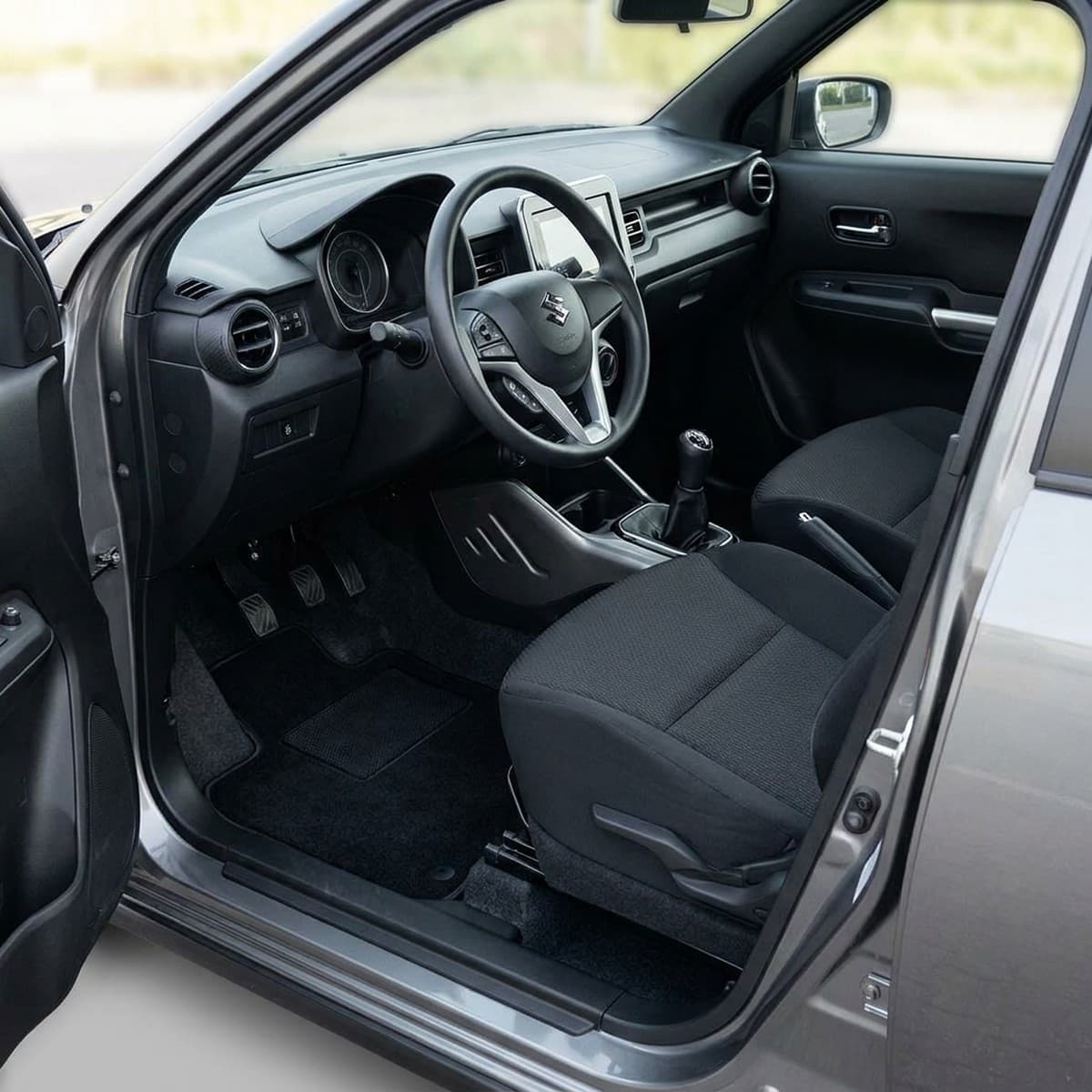 Tappetini in moquette Astro montati su Suzuki Ignis (2017-)