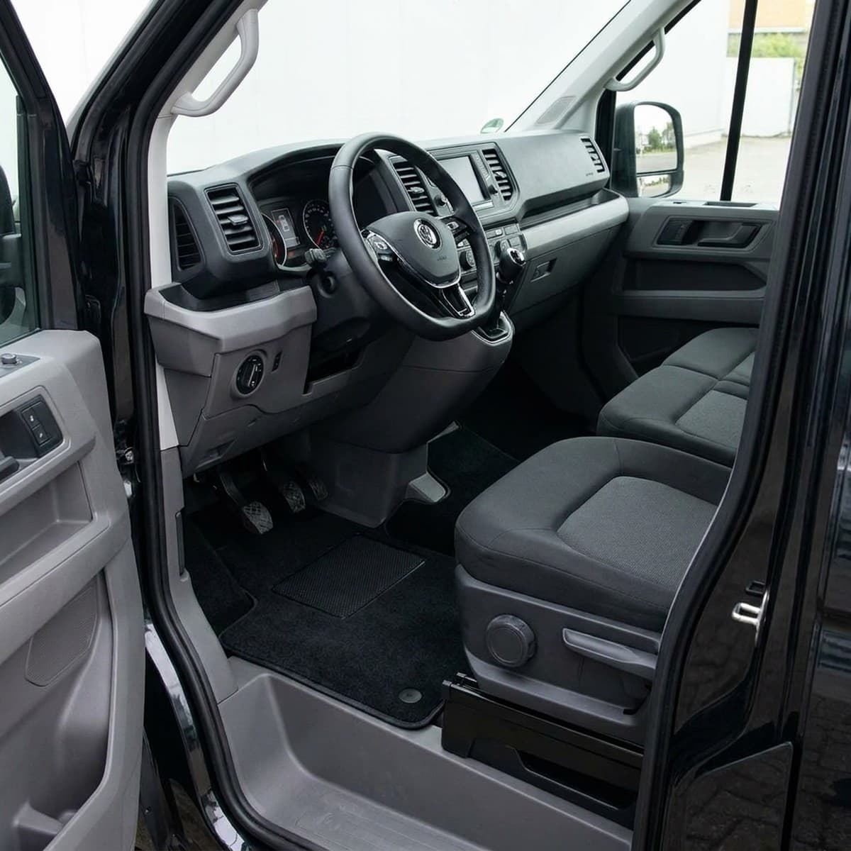 Tappetini in moquette Astro montati su Volkswagen Crafter (2017-)