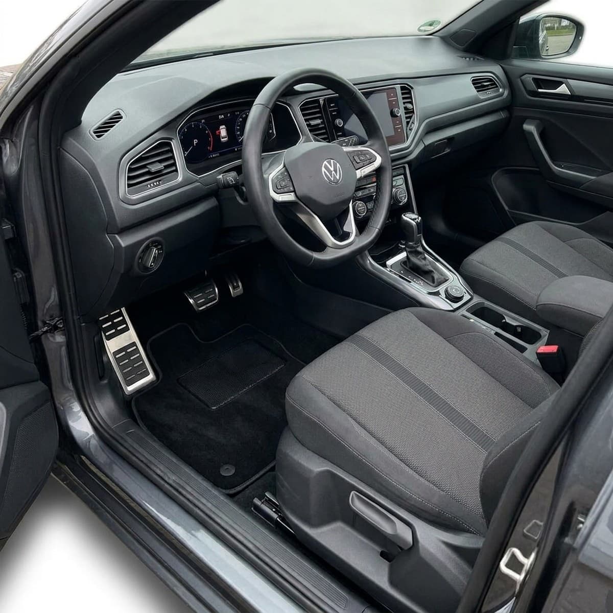 Tappetini in moquette Astro montati su Volkswagen T-Roc Cabriolet (2020-)