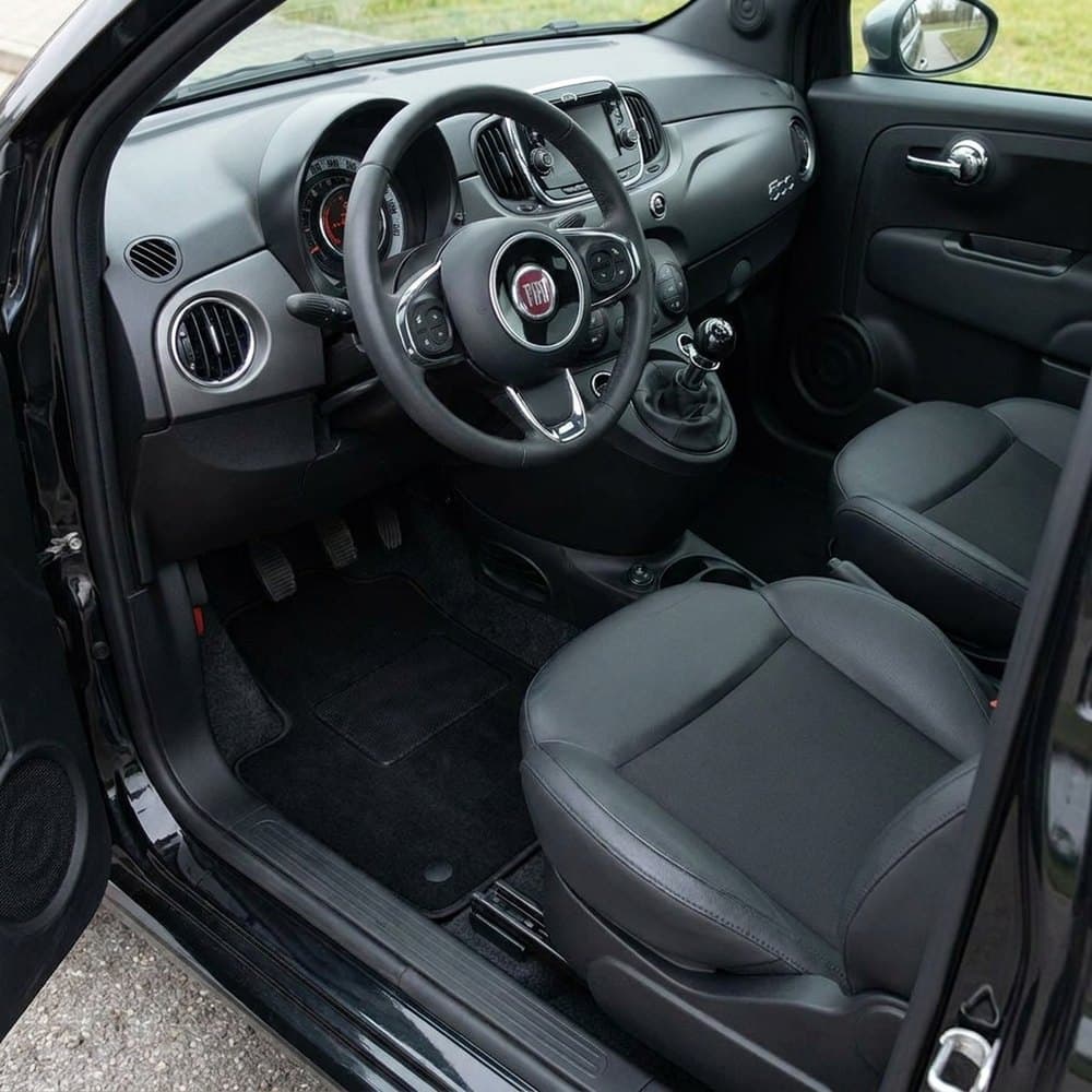 Tappetini in moquette Astro montati su Fiat 500 Hybrid (2020-)