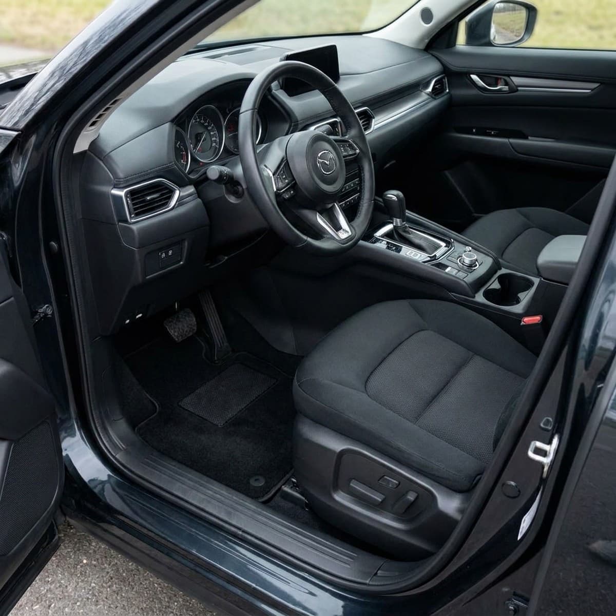 Tappetini in moquette Astro montati su Mazda CX-5 (2017-)