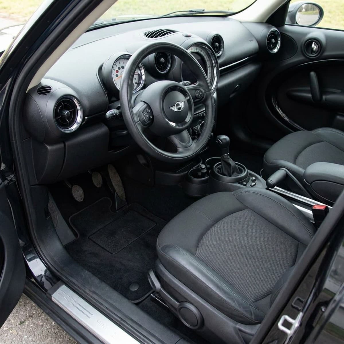 Tappetini in moquette Astro montati su Mini Paceman (R61) (2012-2016)