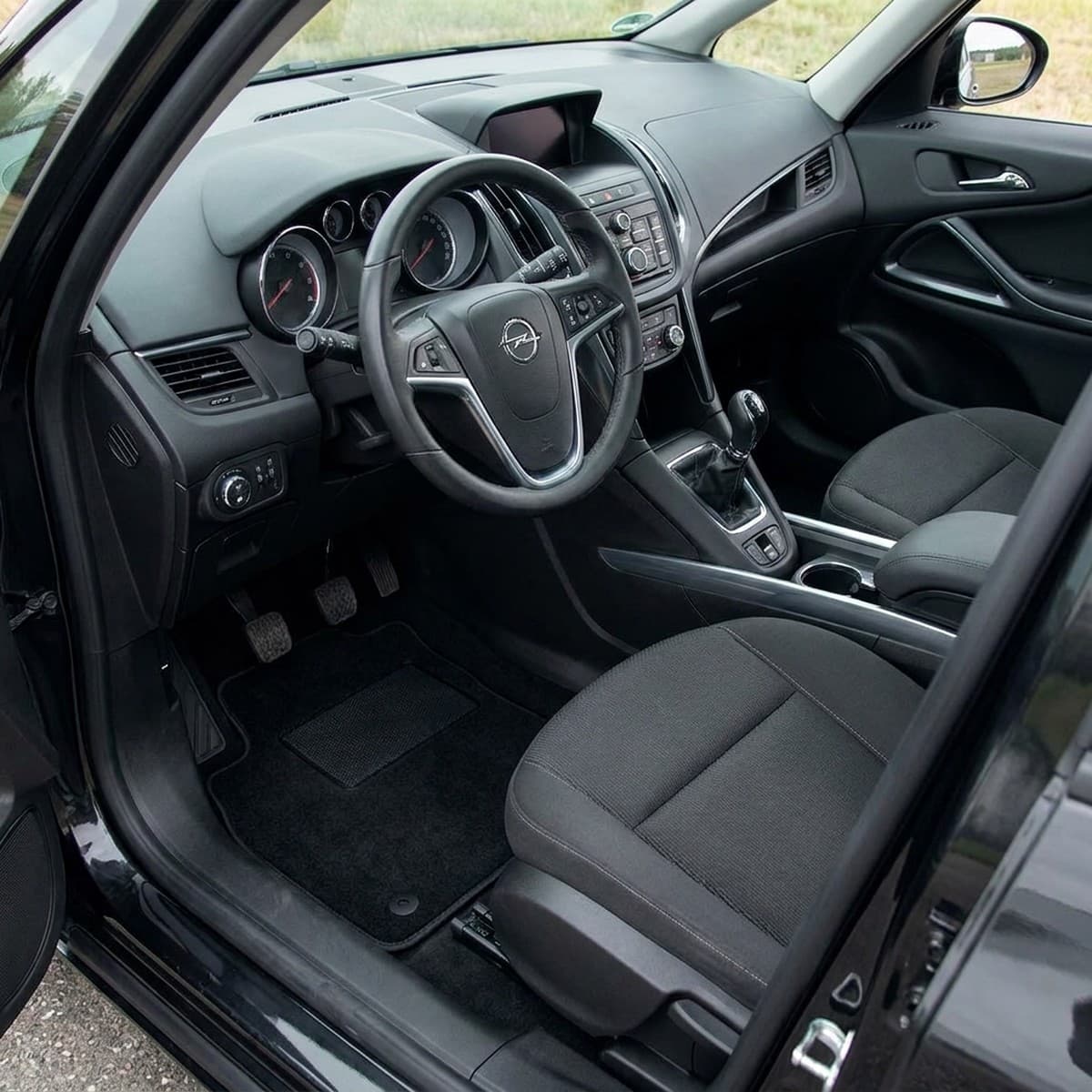 Tappetini in moquette Astro montati su Opel Zafira 5 posti (2012-2019)