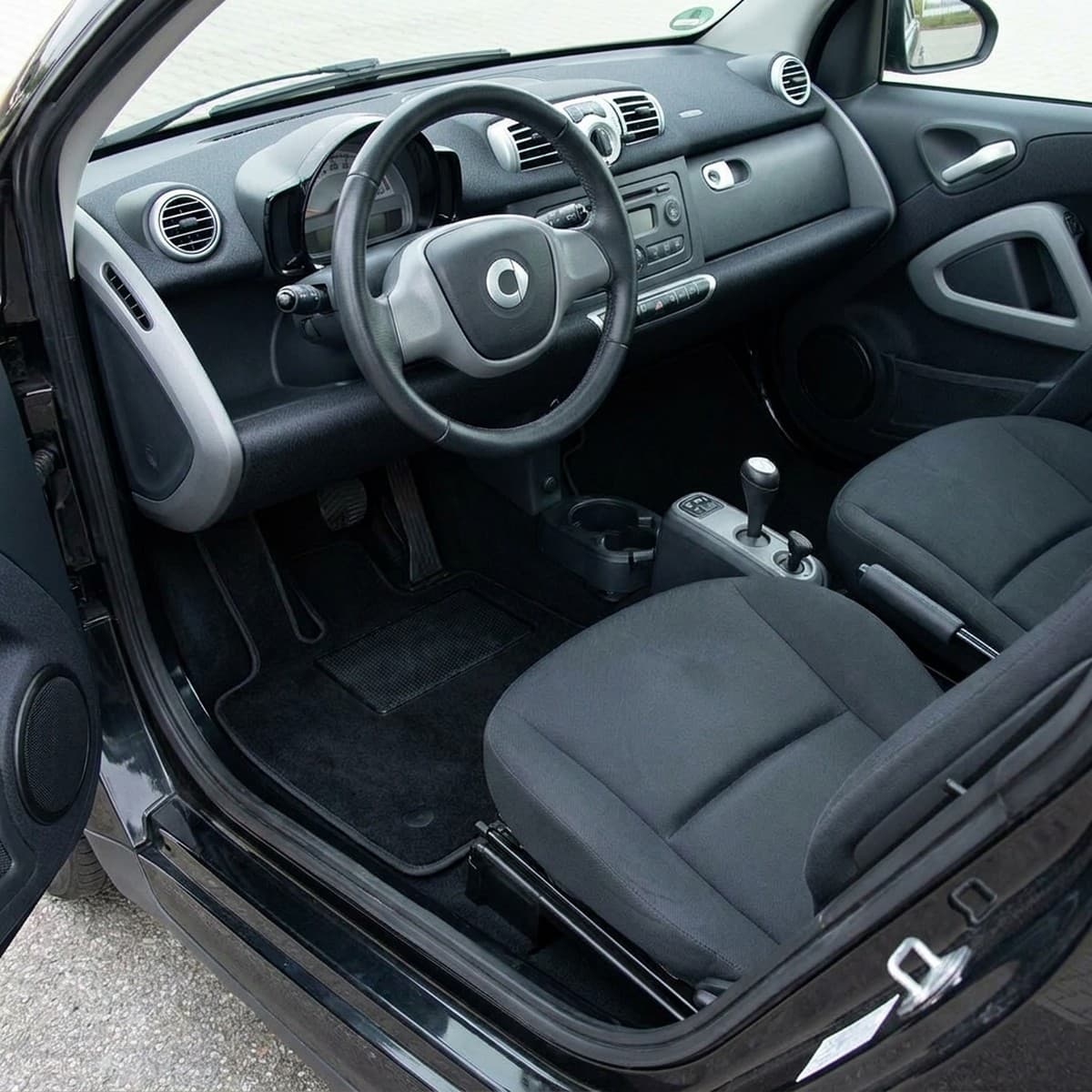 Tappetini in moquette Astro montati su Smart Coupé (2007-2014)